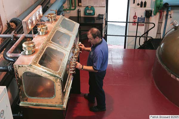 hu2p1077.jpg